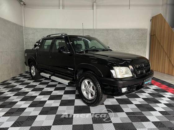 CHEVROLET S10 2.4 ADVANTAGE 4X2 CD 8V FLEX 4P MANUAL CHEVROLET S10 2.4 ADVANTAGE 4X2 CD 8V FLEX 4P MANUAL